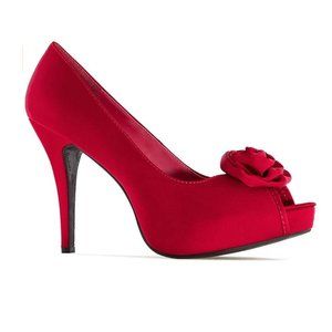 💔💋 Red Size 11.5 (43) Satin Heels New in box womens shoes Andres Machado